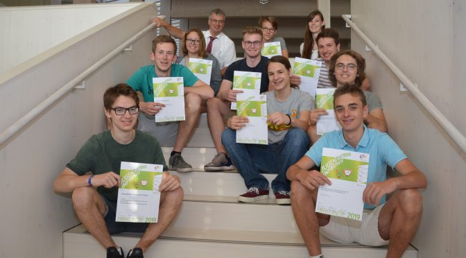 Informatik-Jugendwettbewerb und aufregende Spiele