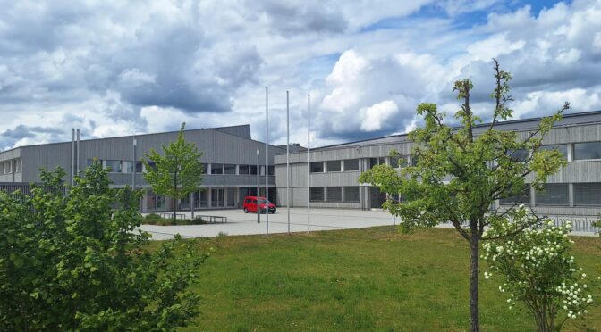 Erklärung zur Einschreibung und Abweisung für 2026/2027 am Schmuttertal-Gymnasium Diedorf